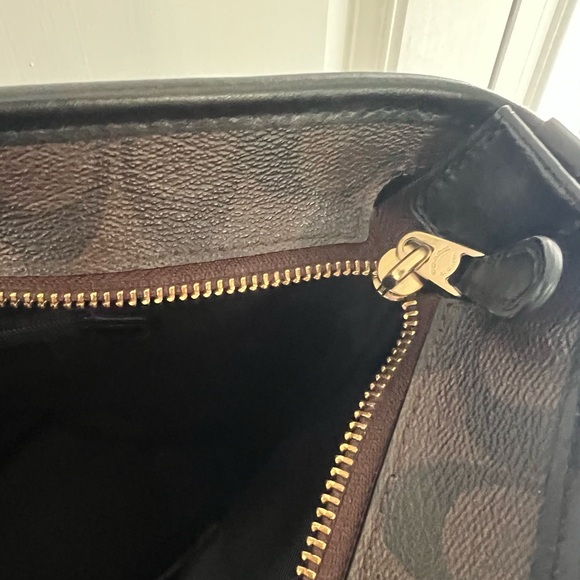 Coach Bag. Perfect size tote and gorgeous brown, black & gold. - Picture 4 of 16